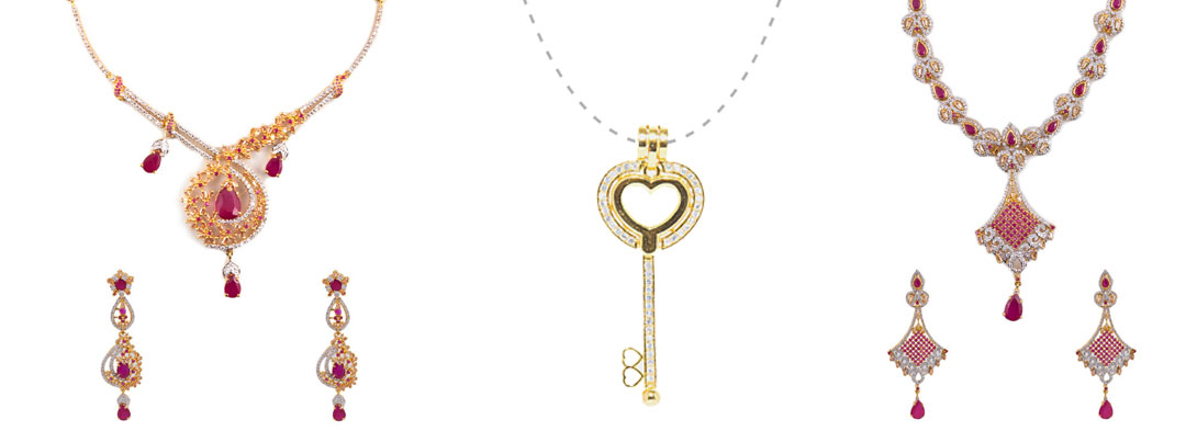 GOLD  Lockets and Necklaces Sets